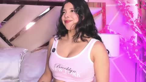 Keyla noa online show from 13, 5, 2026