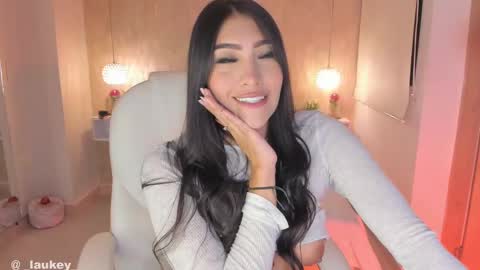  IG  LAUKEY  online show from 12, 3, 2025