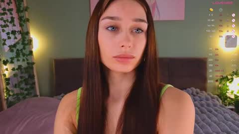 Hi Im Mary Glad to see you in my room  PVT is open online show from 10, 2, 2025
