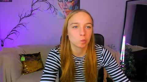 Snapshot of keylas_moan chatting on 22, 9, 2025 Keylas online show from 22, 9, 2025