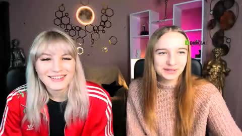 Snapshot of keylas_moan chatting on 16, 12, 2025 Keylas online show from 16, 12, 2025