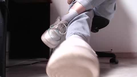     online show from 29, 10, 2025