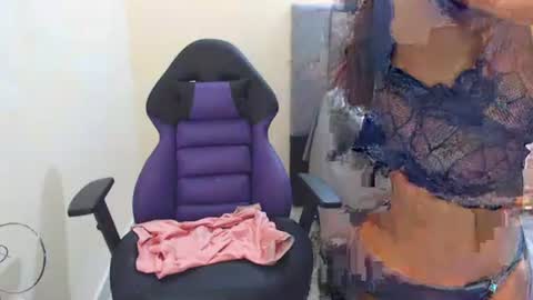 Sandy Saenz online show from 17, 12, 2025