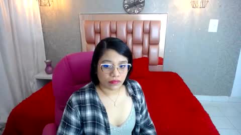 Snapshot of keyra_miller chatting on 24, 2, 2025 keyra_miller online show from 24, 2, 2025