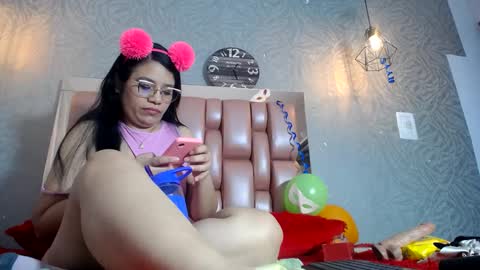 Snapshot of keyra_miller chatting on 1, 3, 2025 keyra_miller online show from 1, 3, 2025