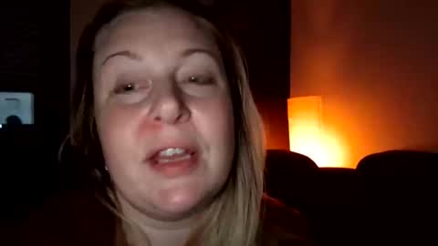 Snapshot of khaleesi0890 chatting on 13, 11, 2025 khaleesi0890 online show from 13, 11, 2025