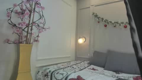 Snapshot of khaterine_hot_1 chatting on 18, 12, 2025 Kathe Hot online show from 18, 12, 2025