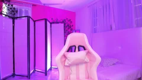 Khloe online show from 3, 10, 2025