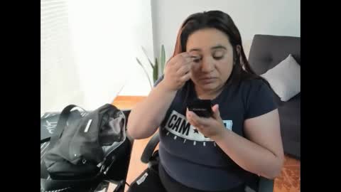 khloe_tommson_ online show from 13, 10, 2025