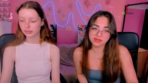 Snapshot of khloebeauty chatting on 1, 6, 2026 khloebeauty online show from 1, 6, 2026