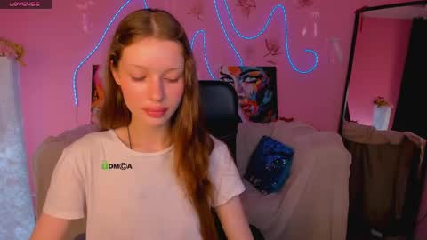 Snapshot of khloebeauty chatting on 3, 6, 2026 khloebeauty online show from 3, 6, 2026