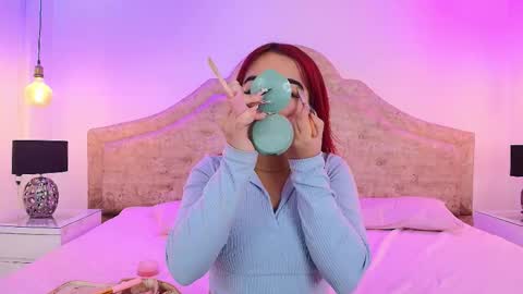 khloejohnson online show from 3, 10, 2025