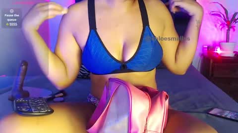 Snapshot of khloesmalls chatting on 3, 12, 2024 online show from 3, 12, 2024