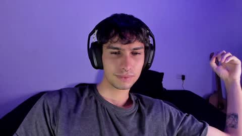 Snapshot of khozler_ chatting on 1, 2, 2025 khozler_ online show from 1, 2, 2025