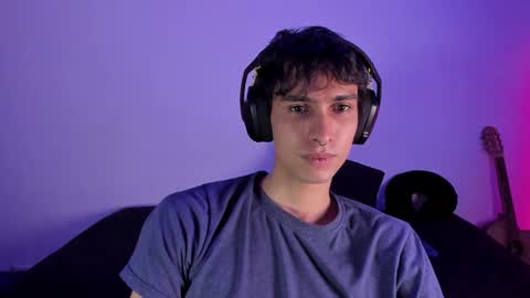 Snapshot of khozler_ chatting on 2, 2, 2025 khozler_ online show from 2, 2, 2025