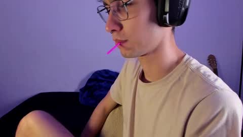 Snapshot of khozler_ chatting on 15, 2, 2025 khozler_ online show from 15, 2, 2025