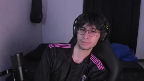 Snapshot of khozler_ chatting on 22, 9, 2025 khozler_ online show from 22, 9, 2025