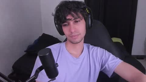 Snapshot of khozler_ chatting on 6, 10, 2025 khozler_ online show from 6, 10, 2025