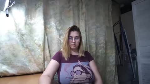 kianna_dior_ online show from 6, 3, 2025