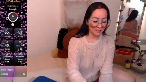 Kiara Bermont online show from 5, 1, 2025