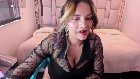 kiara Cruz online show from 12, 5, 2026