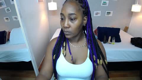 Snapshot of kiara_evanss chatting on 5, 1, 2025 Kiara online show from 5, 1, 2025