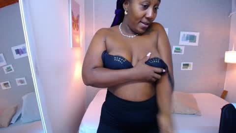 Snapshot of kiara_evanss chatting on 16, 1, 2025 Kiara online show from 16, 1, 2025