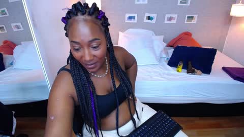 Snapshot of kiara_evanss chatting on 28, 1, 2025 Kiara online show from 28, 1, 2025