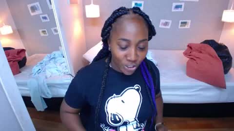 Snapshot of kiara_evanss chatting on 4, 3, 2025 Kiara online show from 4, 3, 2025