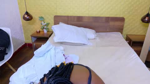 Snapshot of kiara_evanss chatting on 8, 10, 2025 Kiara online show from 8, 10, 2025