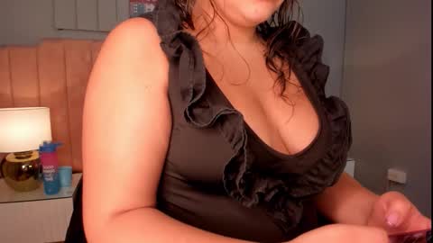 Snapshot of kiara_peach chatting on 9, 9, 2025 kiara_peach online show from 9, 9, 2025