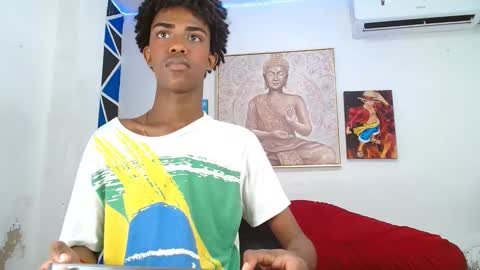 Snapshot of kiara_valentte chatting on 3, 12, 2024 Kiara Valentte online show from 3, 12, 2024