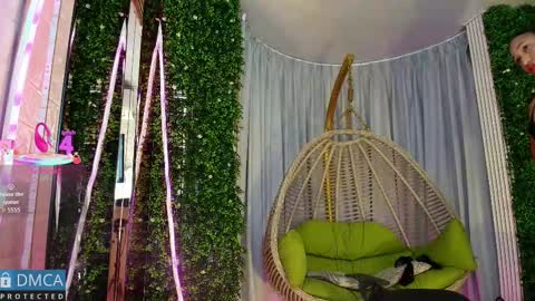 Kiara Zahiri online show from 15, 9, 2025