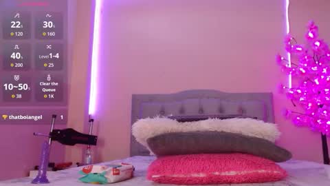 Kiara Benedetti online show from 5, 11, 2025