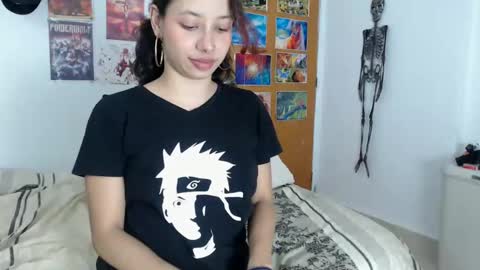 Snapshot of kiaralenon chatting on 8, 11, 2025 kiaralenon online show from 8, 11, 2025