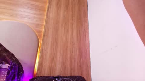 Snapshot of kiaralopez_ chatting on 27, 3, 2026 kiaralopez_ online show from 27, 3, 2026