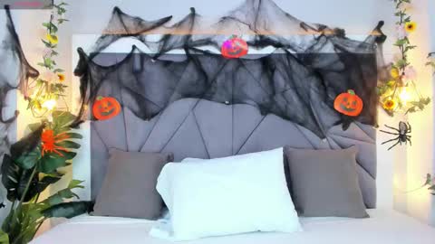 Snapshot of kiarhatrixie chatting on 1, 11, 2025 kiarha online show from 1, 11, 2025