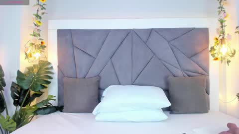 Snapshot of kiarhatrixie chatting on 25, 11, 2025 kiarha online show from 25, 11, 2025