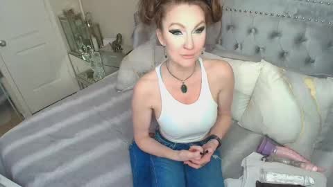 Snapshot of kiarose chatting on 14, 9, 2025 Kia Rose online show from 14, 9, 2025