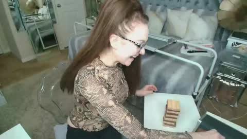 Snapshot of kiarose chatting on 28, 9, 2025 Kia Rose online show from 28, 9, 2025