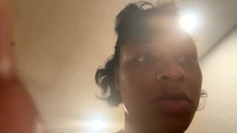 HunneysPlayRoom online show from 8, 2, 2025