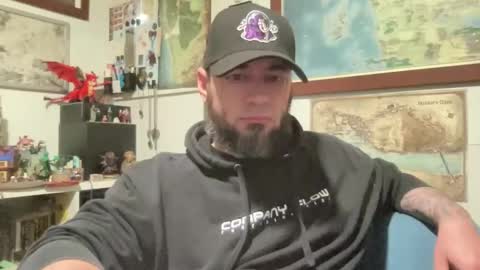 Snapshot of kicker_of_elves chatting on 16, 11, 2025 kicker_of_elves online show from 16, 11, 2025