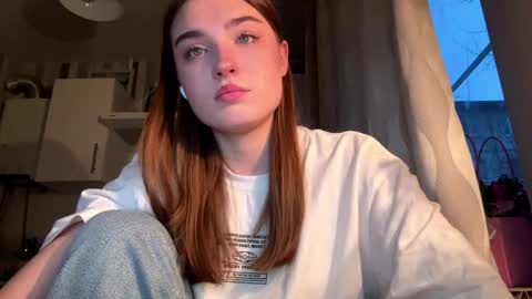 Snapshot of kierstentates chatting on 16, 3, 2026 Ola my name is Lissa Lets hit 10 Thumbs Up together online show from 16, 3, 2026