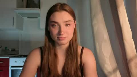 Ola my name is Lissa  Lets hit 10 Thumbs Up together   online show from 11, 5, 2026