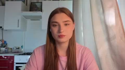 Ola my name is Lissa  Lets hit 10 Thumbs Up together   online show from 27, 6, 2026