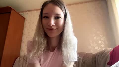 Snapshot of kieshabranner chatting on 21, 9, 2025 Kimi online show from 21, 9, 2025
