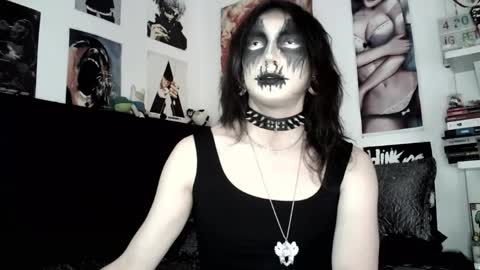 Snapshot of kiiller_queen chatting on 7, 6, 2026 kenny online show from 7, 6, 2026