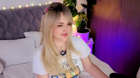 Snapshot of kiimtyler_ chatting on 19, 11, 2025 KiimTyler Onlyfanskiimtyler online show from 19, 11, 2025