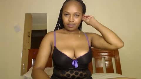 Snapshot of kiki_beby chatting on 26, 4, 2026 Angela online show from 26, 4, 2026
