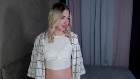 Bella online show from 23, 11, 2025